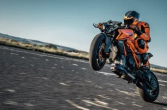 KTM 1390 SUPER DUKE R