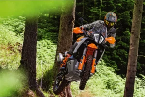 KTM 890 ADVENTURE R banner