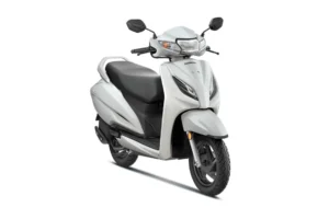 Pearl Precious White Honda Activa110