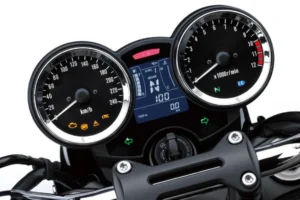 Kawasaki Z 900 (2025)